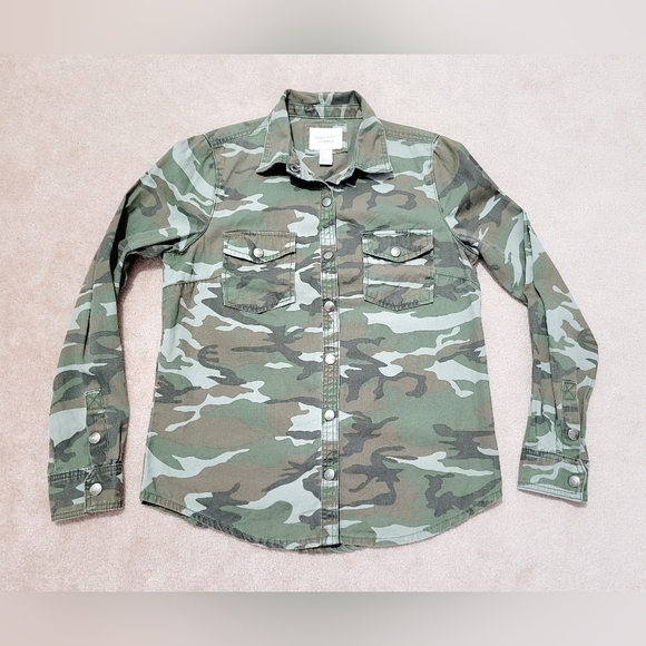 Forever 21 Camo Shirt Long Sleeve Front Snaps 100% Cotton Woman's Size Small - Picture 4 of 8